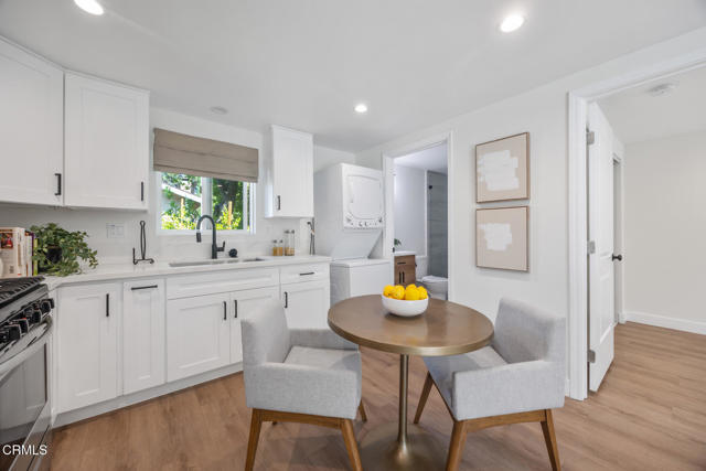 975 N Mentor Avenue, Pasadena CA: https://media.crmls.org/mediaz/e81a473d-24a1-45a1-a03d-56d3f2e29726.jpg