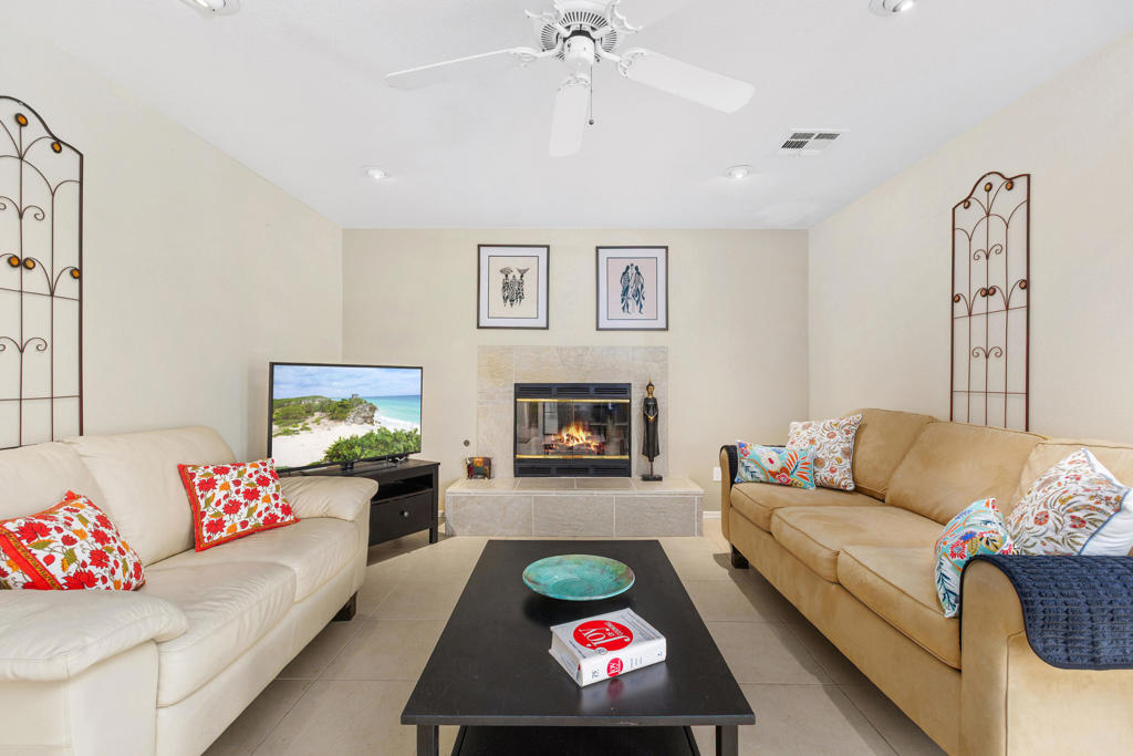 MLS #219137599DA image #4