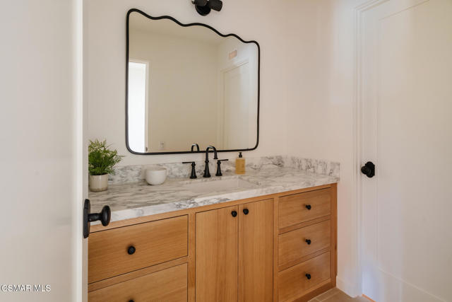 1207 Westridge Drive, Ventura CA: https://media.crmls.org/mediaz/e81c4fc0-e134-4e31-9a71-39bf3fe15e51.jpg