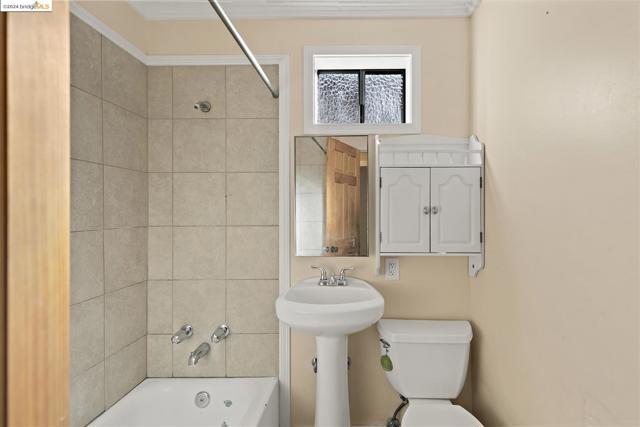 Image 15 of 46 For 2703 Mathews St