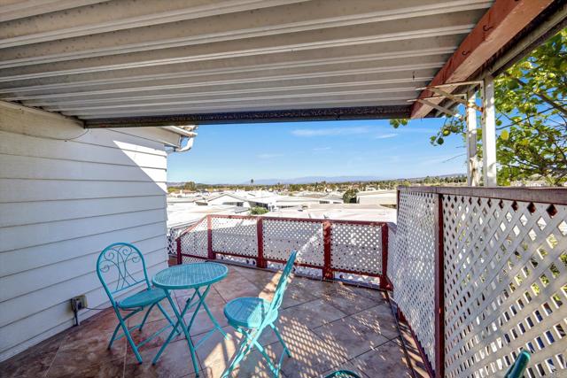 269 Quail Lane, Oceanside CA: https://media.crmls.org/mediaz/e81dd637-6f16-46c1-bd70-8d8e44d9f6f5.jpg