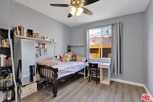 13292 Via Del Lago, Victorville CA: https://media.crmls.org/mediaz/e81e15cf-83a6-46b4-b498-7356c3e24d4e.jpg