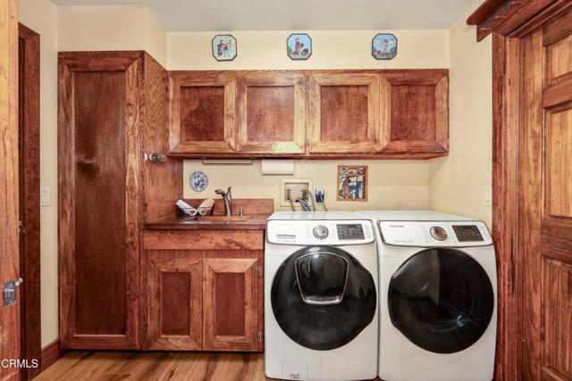 51793 Quail Ridge Road, Oakhurst CA: https://media.crmls.org/mediaz/e81ec67f-22e2-4694-afc7-233ba0a9b8cf.jpg