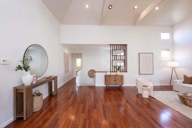 808 Lakeshore Drive,  CA: https://media.crmls.org/mediaz/e81f266b-908a-474d-8231-f2183560c1a8.jpg