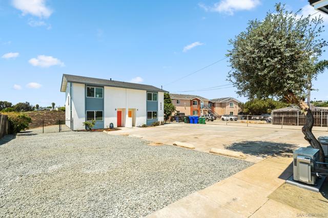 6492 6494 Lanston St., San Diego CA: https://media.crmls.org/mediaz/e81fcca4-0f1b-403e-8079-a592ae4b5c9e.jpg