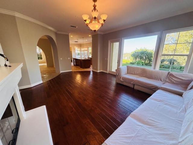 Detail Gallery Image 29 of 58 For 11596 Parkhurst Square, San Diego,  CA 92130 - 6 Beds | 6/1 Baths