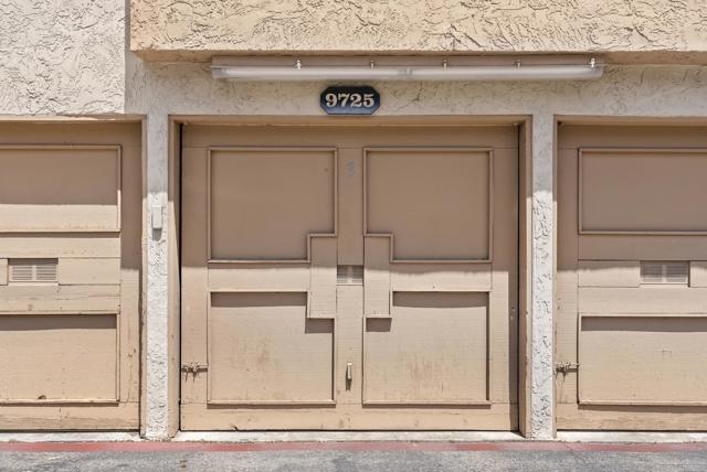 9725 Mesa Springs Way, San Diego CA: https://media.crmls.org/mediaz/e82158b8-d740-4cd6-869f-7fb99be72280.jpg