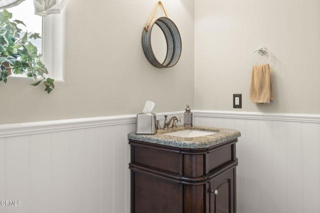 1524 Windshore Way, Oxnard CA: https://media.crmls.org/mediaz/e8216f0f-bfd5-4913-928c-93e8a570b13f.jpg
