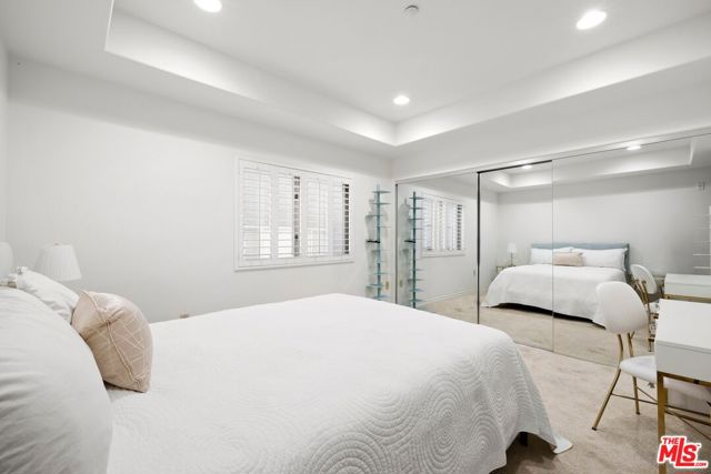 11633 Chenault Street, Los Angeles CA: https://media.crmls.org/mediaz/e8217da8-6663-4573-9fda-2abab01e83da.jpg