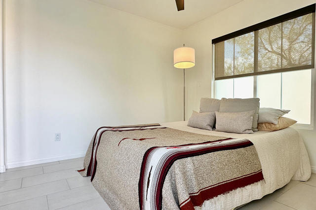 1247 Oro, Palm Springs CA: https://media.crmls.org/mediaz/e821ef2c-2862-440c-9558-33e6aed00011.jpg