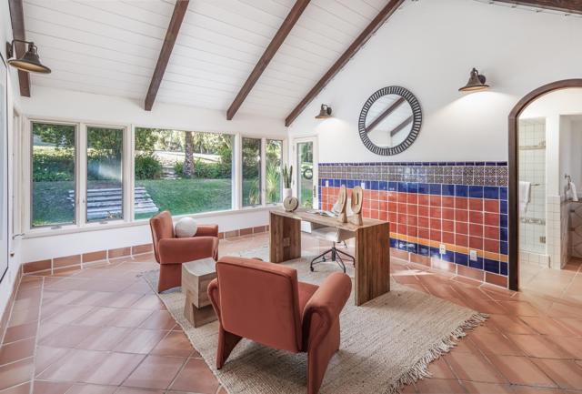 5333 Los Mirlitos, Rancho Santa Fe CA: https://media.crmls.org/mediaz/e8221279-517f-4ca3-895f-030ebc9a2c7a.jpg