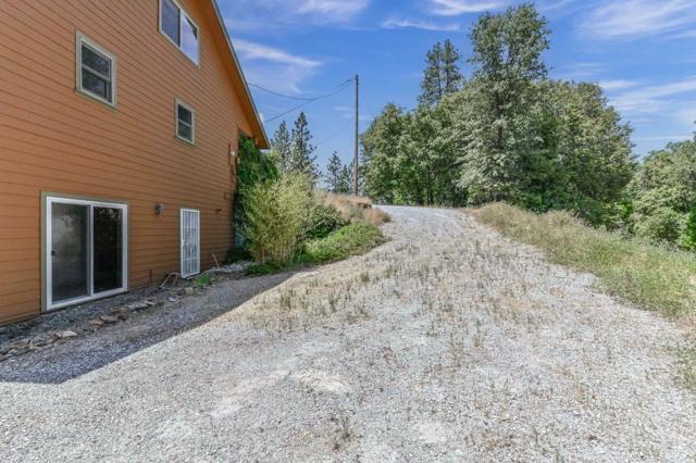 18757 Sunrise Way, Tuolumne CA: https://media.crmls.org/mediaz/e8221671-e686-4f89-a04e-02d85d6c6983.jpg