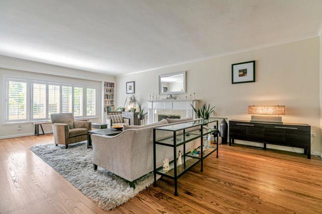 130 S 17th Street, San Jose CA: https://media.crmls.org/mediaz/e8224cd9-7824-4355-9de9-56df3a2b083f.jpg
