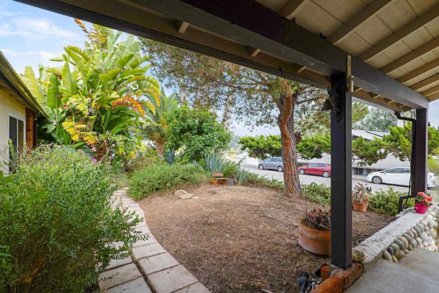 Detail Gallery Image 1 of 1 For 2878 Corto St., Oceanside,  CA 92054 - 3 Beds | 2 Baths