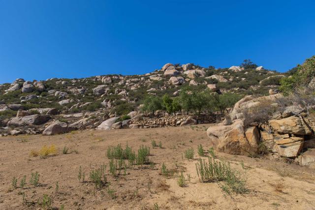 0 V/L Mahogany Ranch Road, Ramona CA: https://media.crmls.org/mediaz/e8237e27-34eb-4c6d-b562-8c828176d06d.jpg