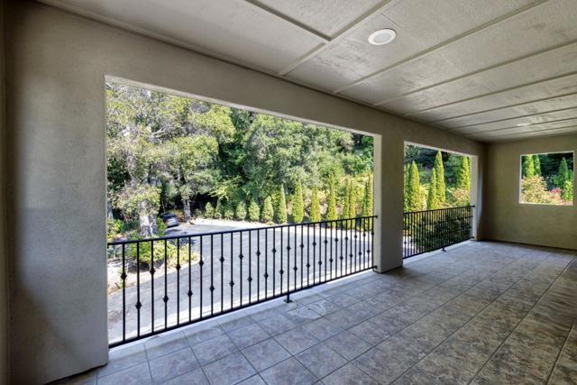 3375 Allred Lane, Soquel CA: https://media.crmls.org/mediaz/e8242a7d-3426-46d9-a511-44c3cf668042.jpg