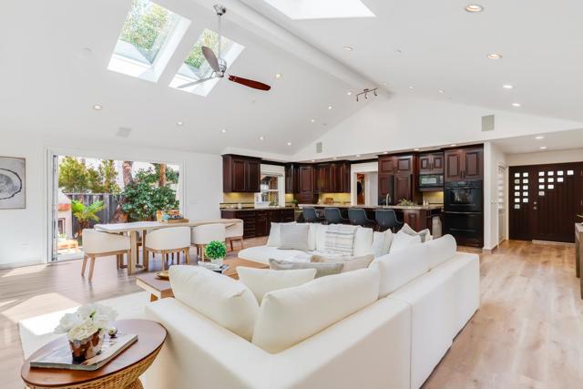 Image 7 of 40 For 989 Coeur D Alene Way