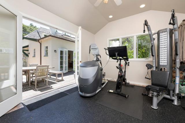 2820 Adeline Drive, Burlingame CA: https://media.crmls.org/mediaz/e8246163-8780-41e0-a36c-7f133813357f.jpg