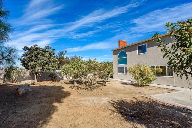 Detail Gallery Image 32 of 42 For 9830 Lyncarol Dr, La Mesa,  CA 91941 - 5 Beds | 3/1 Baths