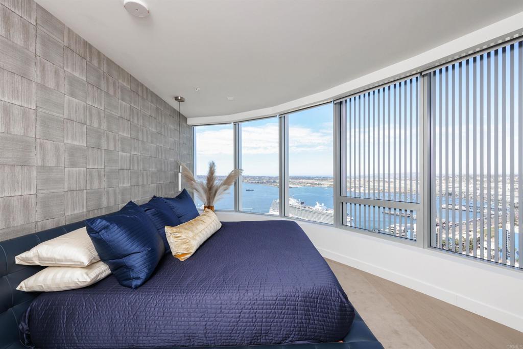 888 E Street - photo 16