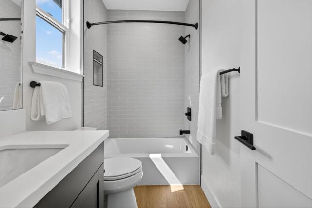 955 Woodside Road, Redwood City CA: https://media.crmls.org/mediaz/e827ebe2-2778-46e7-b024-d2a6eeb0a709.jpg