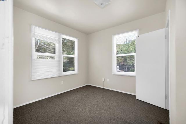 75 Kilkare Rd, Sunol CA: https://media.crmls.org/mediaz/e8287f0b-cece-445d-bacb-83dcf04fe22a.jpg