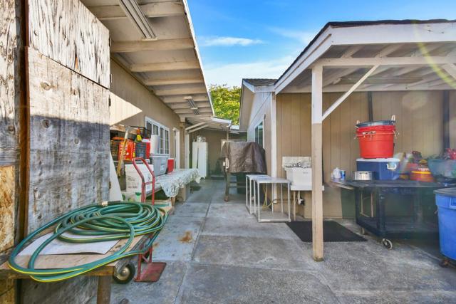 7 Lindbergh Street, San Mateo CA: https://media.crmls.org/mediaz/e82975a9-2fc6-4b9a-86c4-3d73715dddb0.jpg