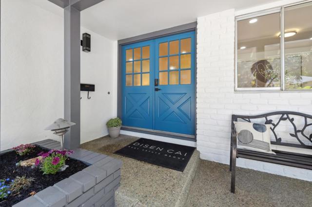 2985 Trousdale Drive, Burlingame CA: https://media.crmls.org/mediaz/e82ae16c-1b30-44e9-a2a4-42564a5a055e.jpg