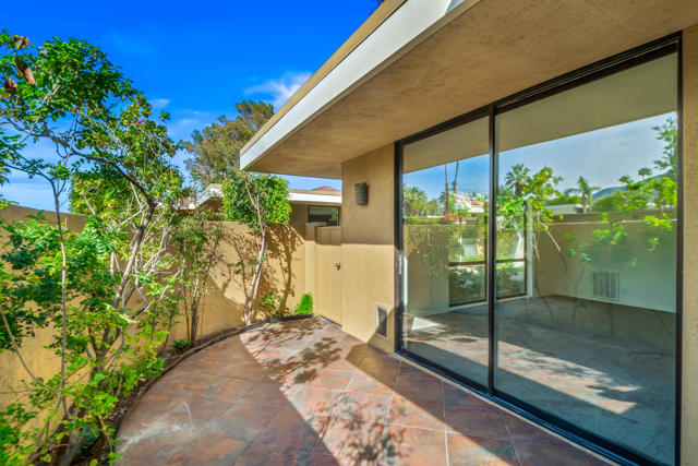 2501 N Indian Canyon Drive #631, Palm Springs, CA 92262