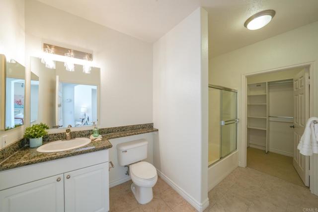 Detail Gallery Image 15 of 30 For 4175 Executive Dr #G407,  La Jolla,  CA 92037 - 2 Beds | 2 Baths