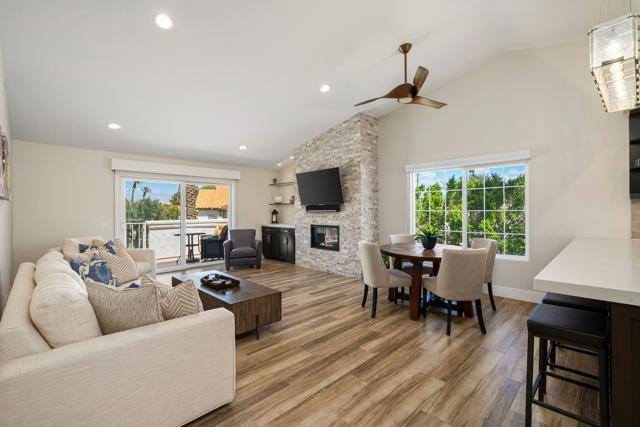 291 Vista Royale W Circle, Palm Desert CA: https://media.crmls.org/mediaz/e82cb71c-b6d9-4fba-b427-fe8685cbfb8e.jpg