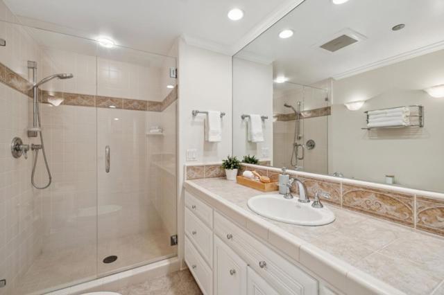 555 Laurel Avenue, San Mateo CA: https://media.crmls.org/mediaz/e82f0d08-cb23-40ce-8c33-9293049f7231.jpg