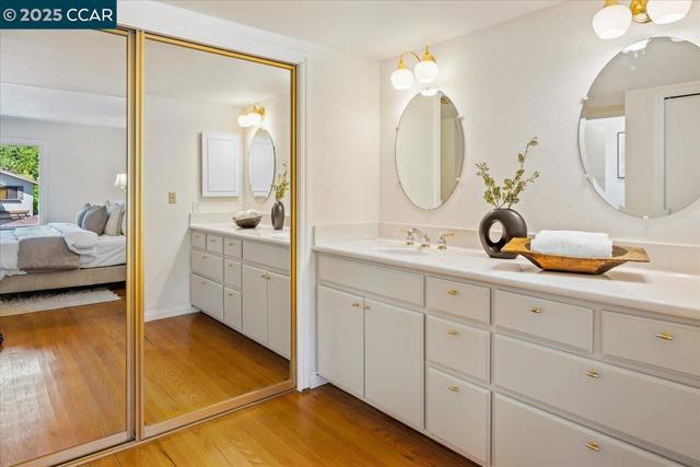 681 Rock Oak Rd, Walnut Creek CA: https://media.crmls.org/mediaz/e82fcbba-8010-424f-bd51-0fa9c7cc031e.jpg