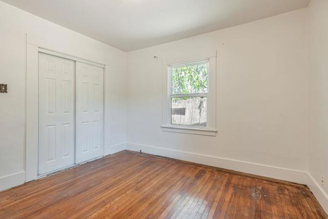 141 Clinton Street, Redwood City CA: https://media.crmls.org/mediaz/e830b1f8-8309-4375-80b6-cbc357d302c9.jpg