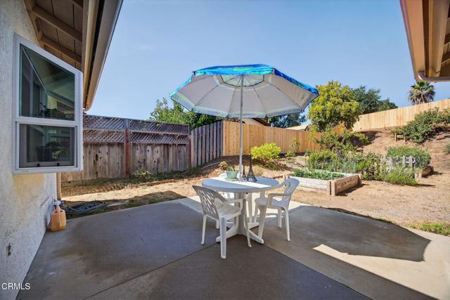 11881 Silver Spur Street, Ojai CA: https://media.crmls.org/mediaz/e83129f2-88f9-4fde-badc-a17757409a9c.jpg