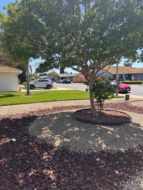 754 Meadowlark Avenue, Los Banos CA: https://media.crmls.org/mediaz/e8317476-babe-4a5a-ad4b-0fd48f630053.jpg