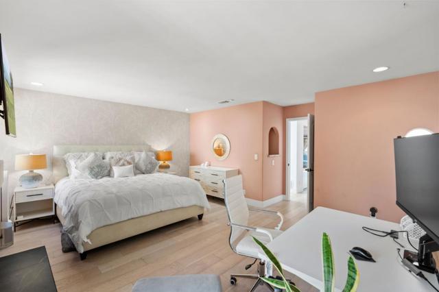 265 S Bayview Avenue, Sunnyvale CA: https://media.crmls.org/mediaz/e831b78b-10ff-4675-b131-90fa17b15855.jpg