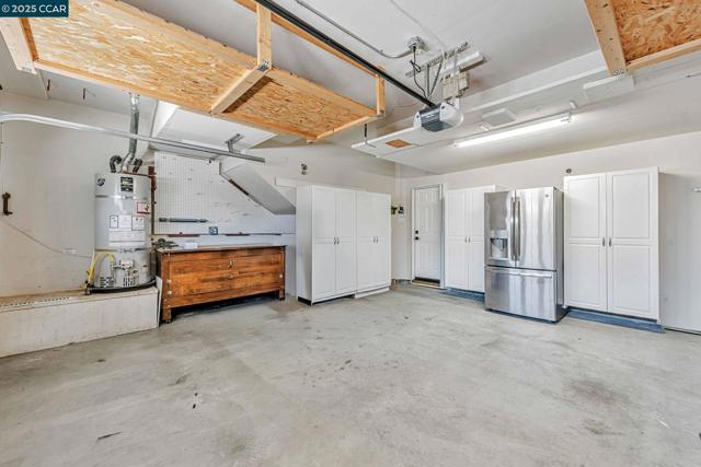 122 Claremont Crest Ct, San Ramon CA: https://media.crmls.org/mediaz/e831c4c1-9d39-48fd-a8a0-ad161864f2ff.jpg