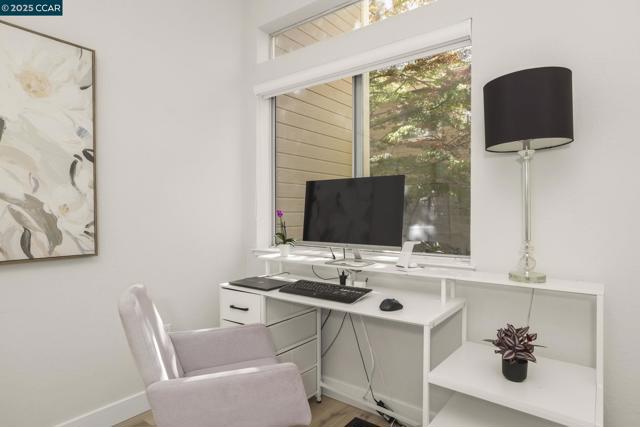 4701 Terra Granada Dr, Walnut Creek CA: https://media.crmls.org/mediaz/e83239e2-e97b-4c5f-ba80-97681bb5a239.jpg