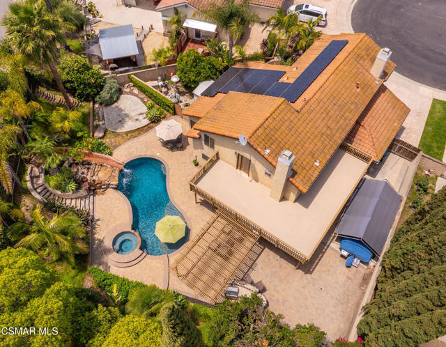 3961 Springtime Lane, Moorpark CA: https://media.crmls.org/mediaz/e8333106-737f-412d-b9ce-8003a0e9cb19.jpg