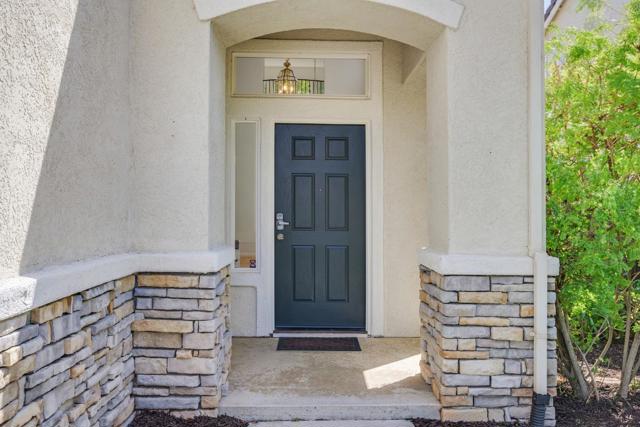36075 Crystal Springs Drive, Newark CA: https://media.crmls.org/mediaz/e8338760-96d0-4786-a1e2-38955b596c8a.jpg