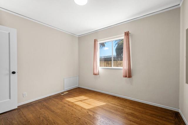 719 Circle Court, South San Francisco CA: https://media.crmls.org/mediaz/e834809c-c16e-43a3-8857-0c5909603804.jpg