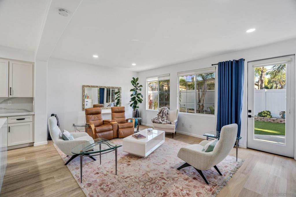 550 Echo Lane - photo 12