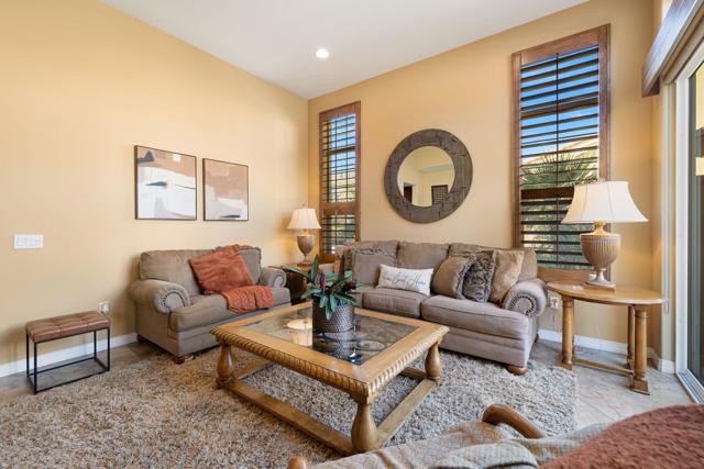 Image 11 of 45 For 52130 Desert Spoon Court