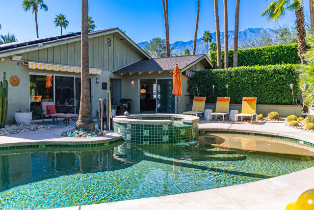444 N Burton Way, Palm Springs CA: https://media.crmls.org/mediaz/e83765d5-8927-4c01-a987-9acf297d3d30.jpg