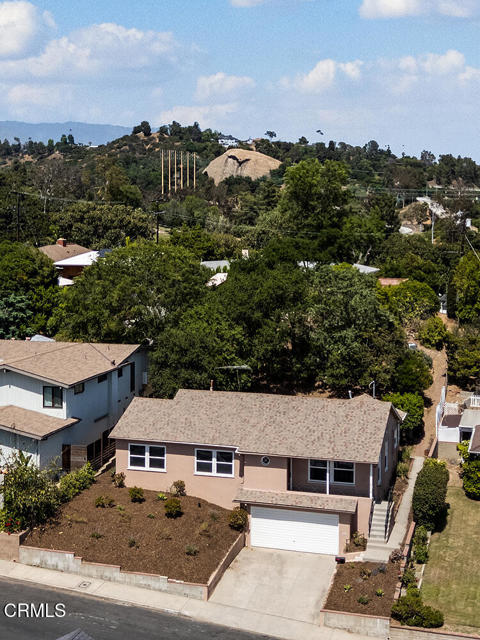 5134 Monte Bonito Drive Drive, Los Angeles CA: https://media.crmls.org/mediaz/e837fd85-fbb3-4bc1-a0a3-93f2c76a974a.jpg