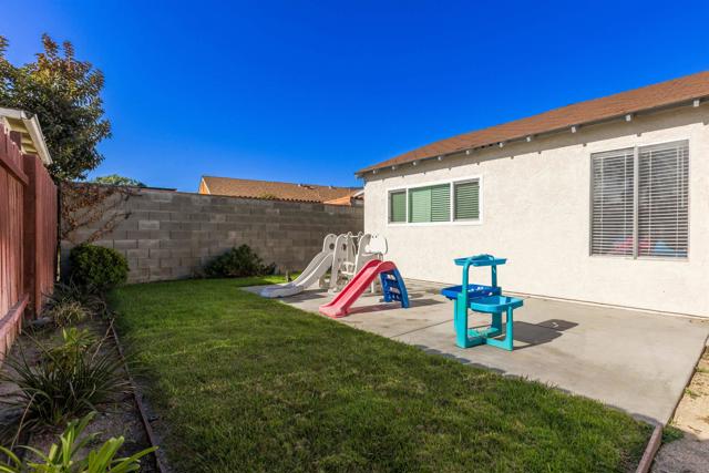 2749 Pikake St, San Diego CA: https://media.crmls.org/mediaz/e8381a3c-6872-4f6f-aa62-4fac0ff970d2.jpg