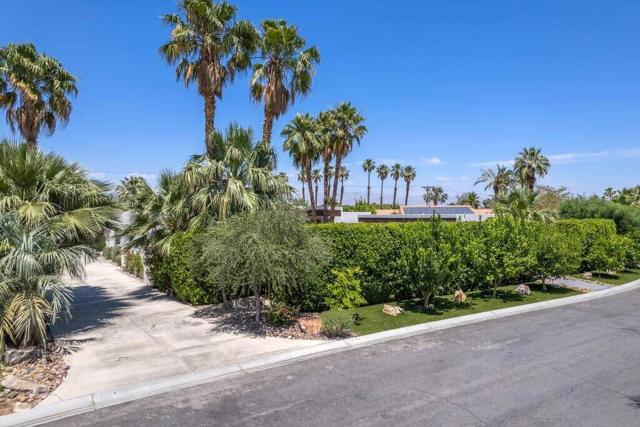 78190 Calle Cadiz, La Quinta CA: https://media.crmls.org/mediaz/e8388ab9-5a8c-47ab-8d43-1cab04726fd2.jpg