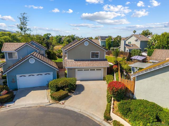 10598 Rancho Carmel Dr, San Diego CA: https://media.crmls.org/mediaz/e838bd00-b4a8-4063-bc06-f541de056ee0.jpg