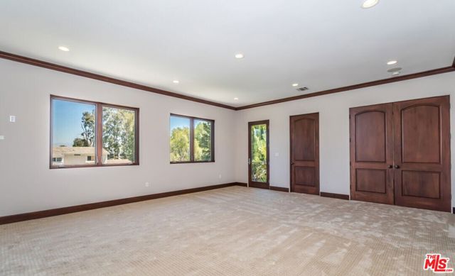 5427 Genesta Avenue, Encino CA: https://media.crmls.org/mediaz/e8398647-d562-4125-8a07-8358ef694547.jpg